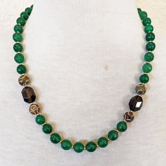 Kelly Green Agate & Brown Smoky Quartz Simple Strand Necklace - Picture 1 of 3